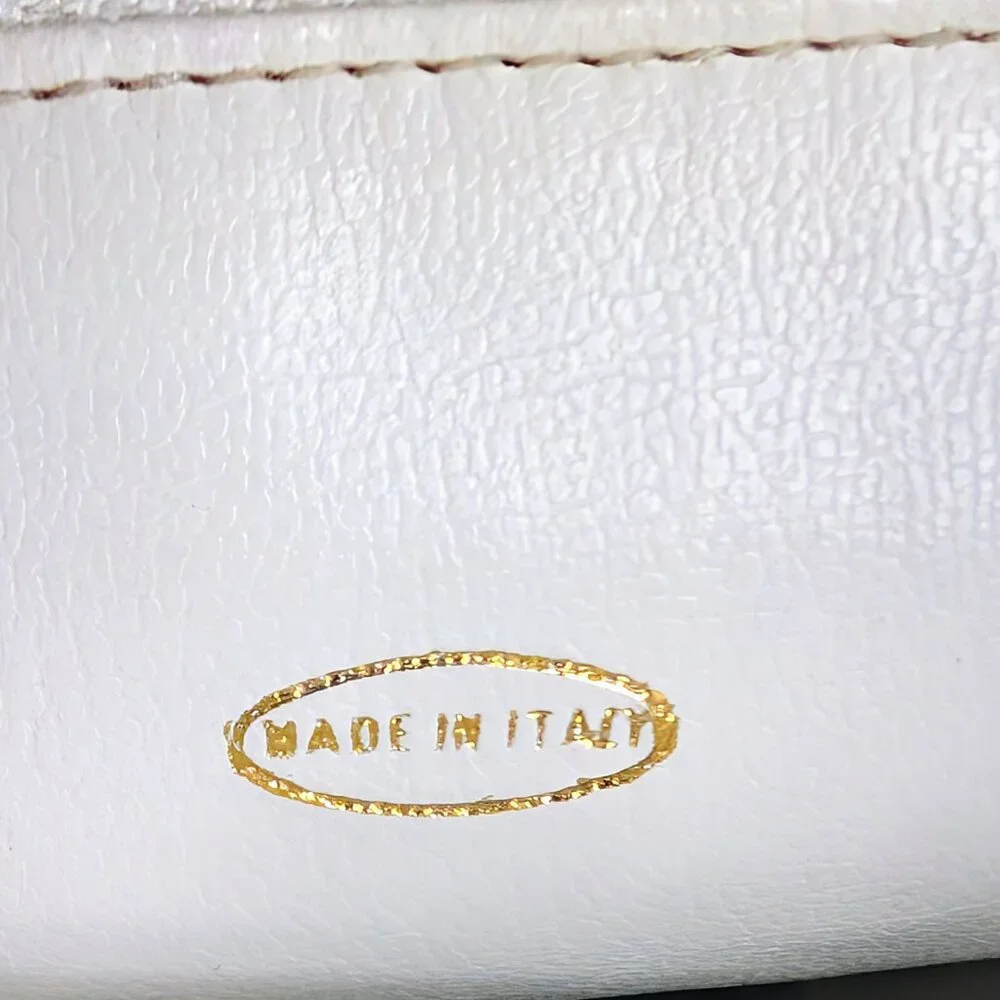 Chanel Rare Vintage White Quilted Lambskin Large Hobo Tote 24k GHW - Picture 12 of 16